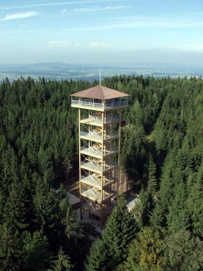 Landgasthof Spitzerwirt Hotel Sankt Georgen im Attergau Exterior photo